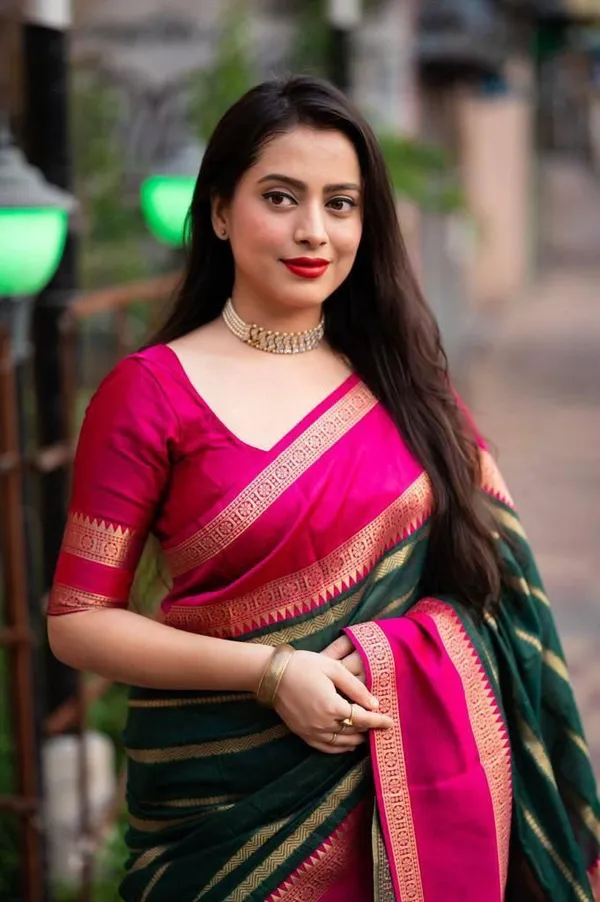 Premium_Soft_Lichi_Silk_Saree_with_Rich_Jacquard_Pallu_&_Designer_Border_–_Pink_&_Emerald_Green
