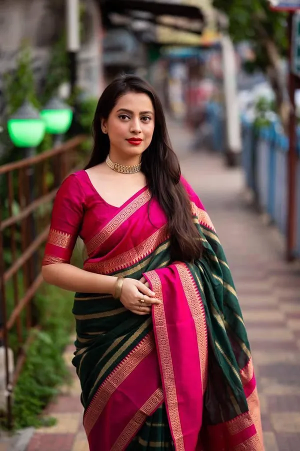 Premium_Soft_Lichi_Silk_Saree_with_Rich_Jacquard_Pallu_&_Designer_Border_–_Pink_&_Emerald_Green