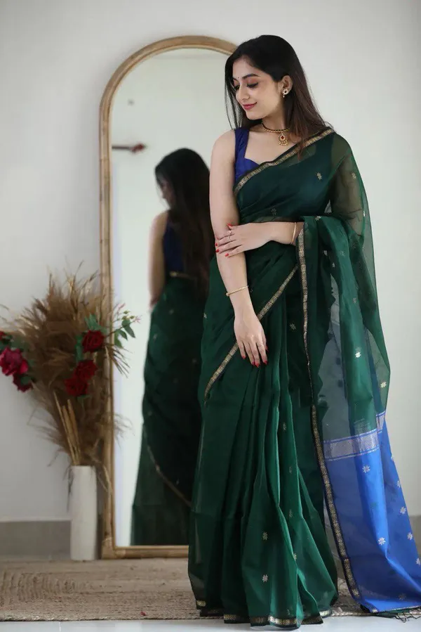 Premium_Soft_Lichi_Silk_Saree_with_Royal_Blue_Rich_Pallu_&_Golden_Jacquard_Border