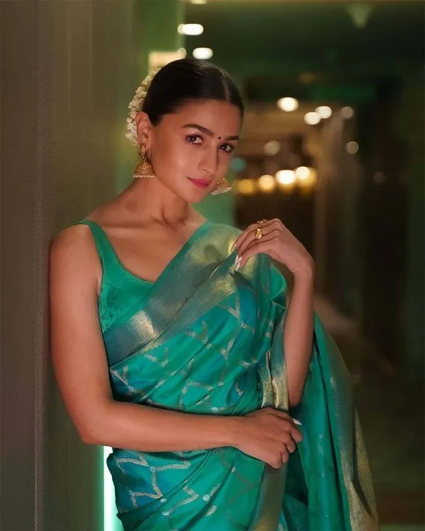 Premium_Soft_Lichi_Silk_Saree_with_Silver_Zari_Jacquard_Weaving_&_Rich_Pallu_–_Teal_Blue