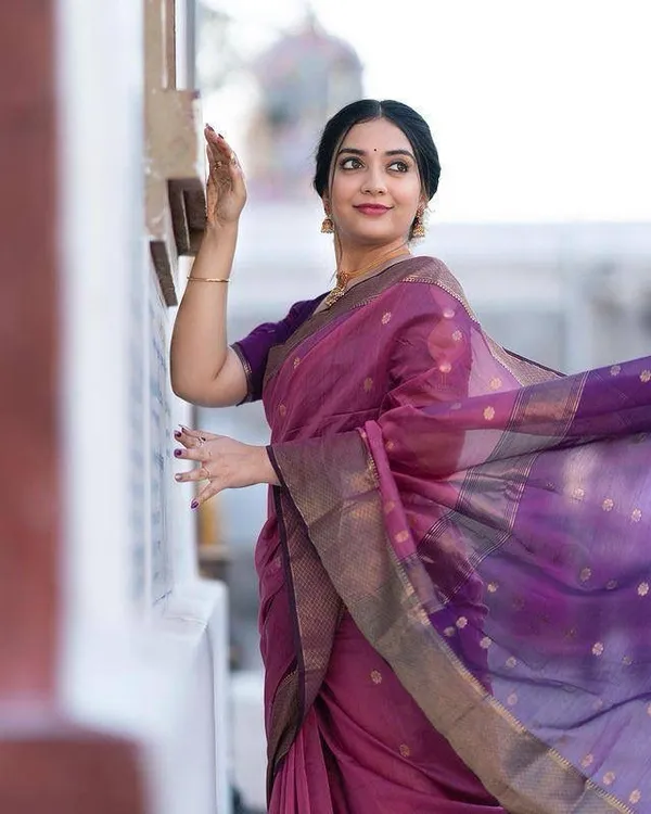 Premium_Soft_Lilan_Slab_Saree_with_Golden_Woven_Border_&_Rich_Weaving_Pallu_–_Pink_&_Purple