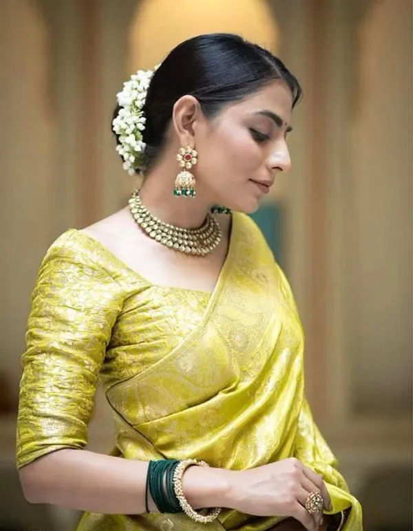 Premium_Yellow_Soft_Lichi_Silk_Saree_with_All-Over_Floral_Jacquard_Weave_&_Designer_Border