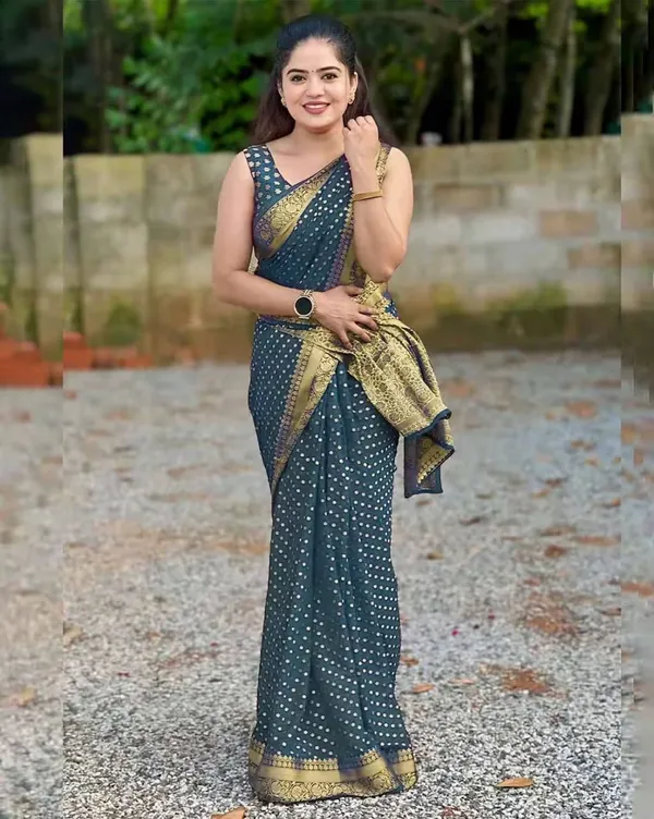 Rama_Green_Designer_Saree_with_Golden_Floral_Border.