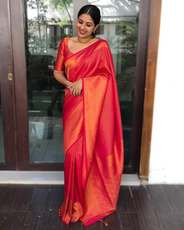 Red_Soft_Lichi_Silk_Saree_with_Rich_Jacquard_Work