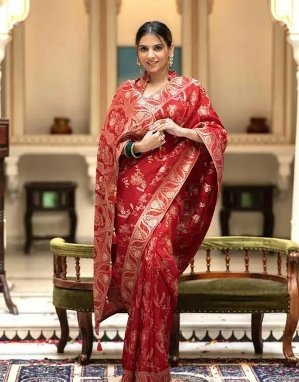 Red_Wine_Soft_Silk_Saree_with_Floral_Jacquard_Weaving,_Rich_Pallu_&_Designer_Border