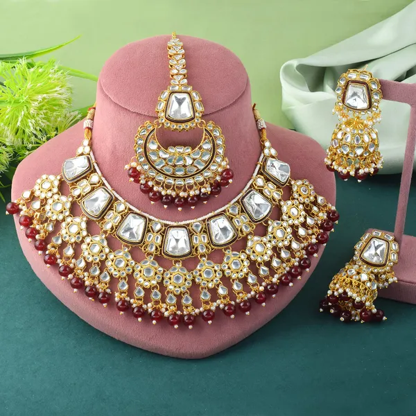 Rich_Maroon_Color_Kundan_Necklace_Set_with_Maang_Tikka_&_Jhumka_Earrings_for_Bridal,_Wedding_&_Festive_Wear