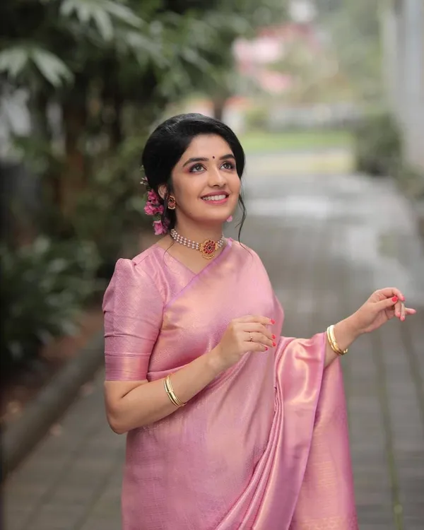 Rose_Pink_Soft_Lichi_Silk_Saree_with_Rich_Jacquard_Pallu_&_Border