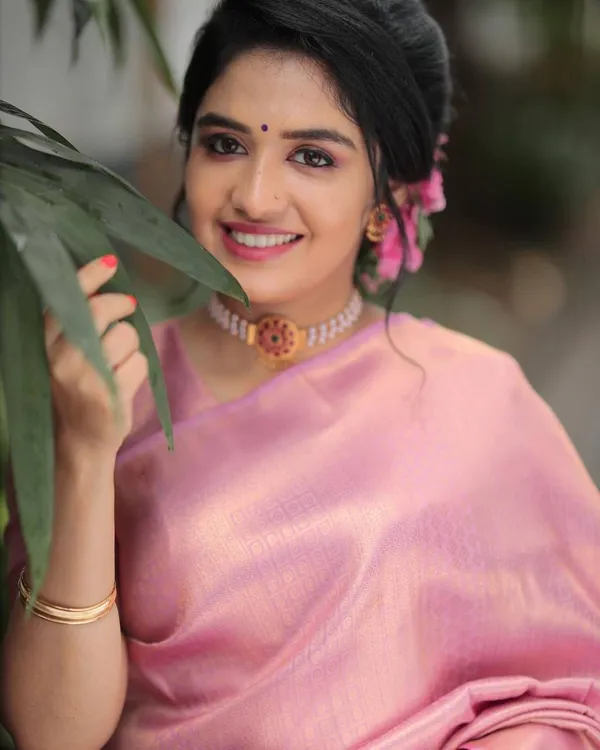 Rose_Pink_Soft_Lichi_Silk_Saree_with_Rich_Jacquard_Pallu_&_Border