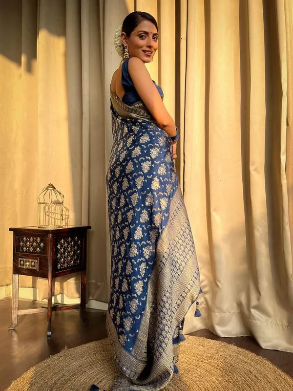 Royal_Blue_Floral_Jacquard_Lichi_Silk_Saree_with_Traditional_Zari_Border