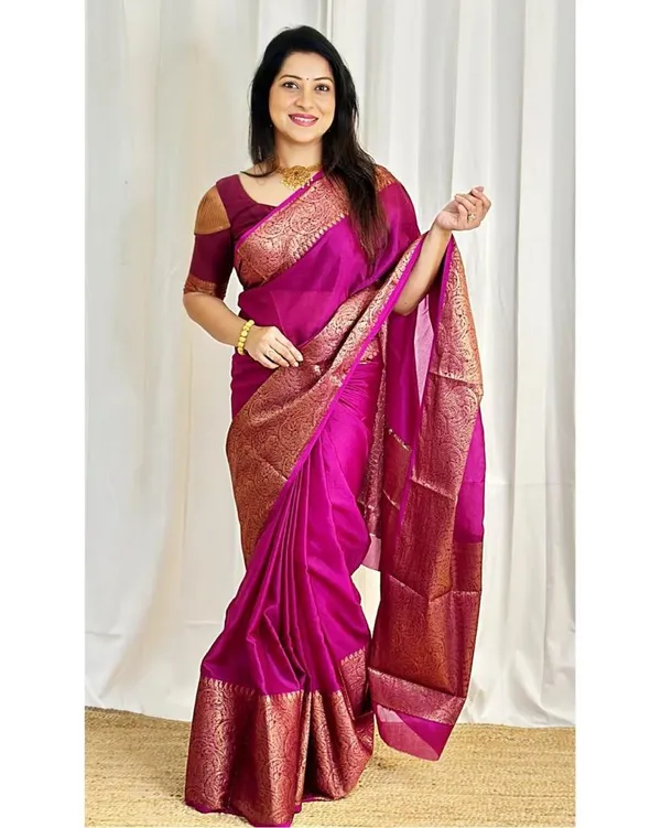 Royal_Fuchsia_Pink_Lichi_Silk_Saree_with_Rich_Jacquard_Pallu