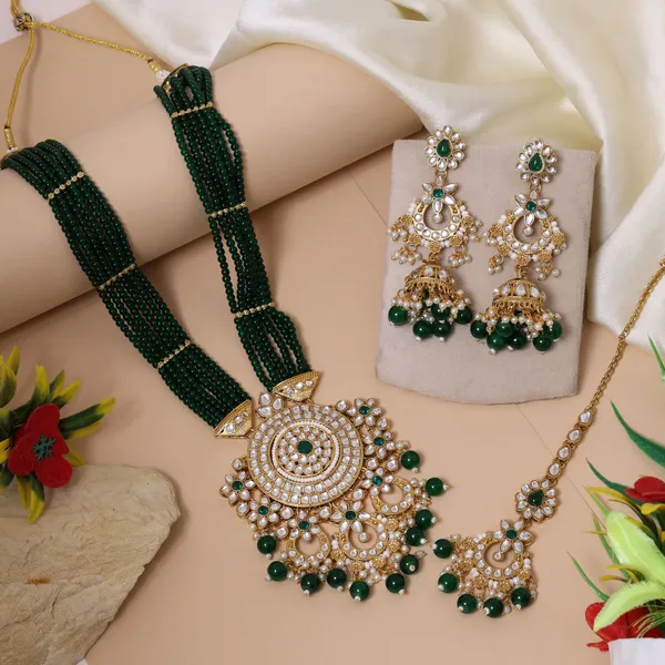 Royal_Green_Kundan_Necklace_Set_With_Multi-Strand_Beads,_Jhumka_Earrings_&_Maang_Tikka