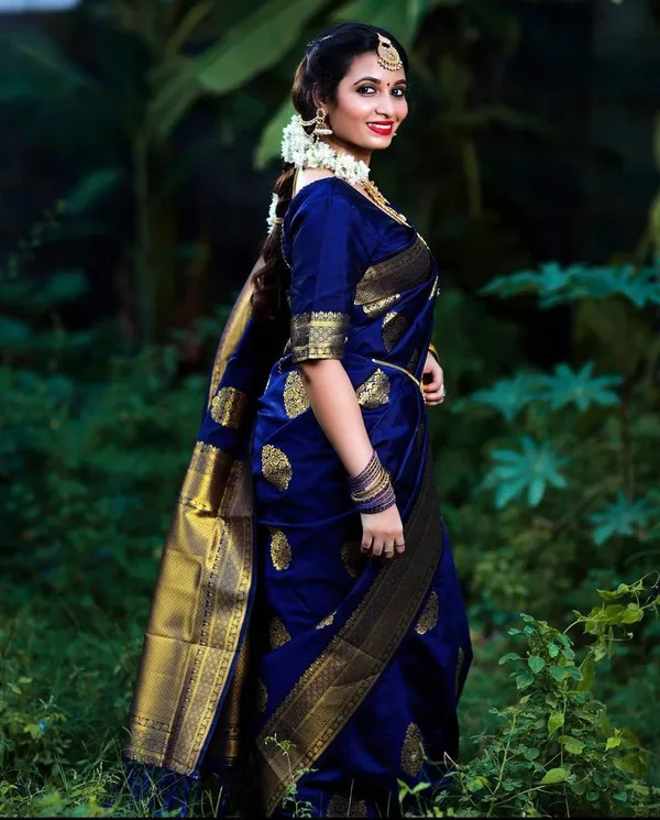 Royal_Navy_Blue_Soft_Lichi_Silk_Saree_with_Rich_Jacquard_Work