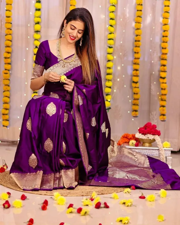 Royal_Purple_Lichi_Silk_Saree_with_Rich_Jacquard_Pallu