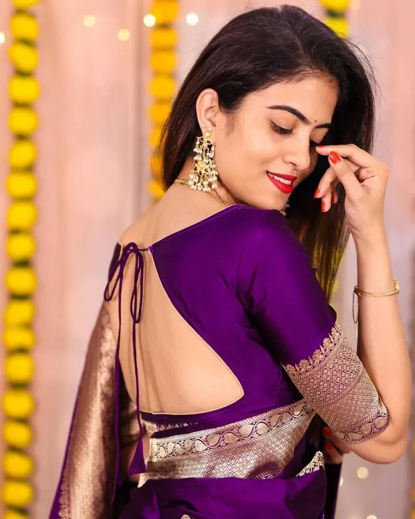 Royal_Purple_Soft_Lichi_Silk_Saree_with_Golden_Zari_Motifs_&_Rich_Designer_Pallu