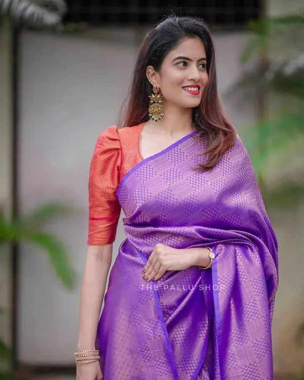 Royal_Purple_Soft_Silk_Saree_with_Woven_Jacquard_Design_&_Tassel_Pallu