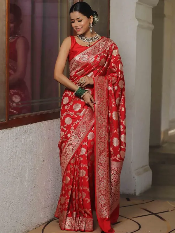 Royal_Red_Soft_Lichi_Silk_Jacquard_Saree_with_Designer_Pallu