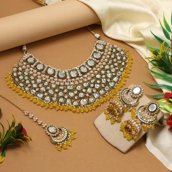Royal_Yellow_Kundan_Bridal_Necklace_Set_with_Green_Accents,_Pearl_Detailing,_Jhumka_Earrings_&_Maang_Tikka