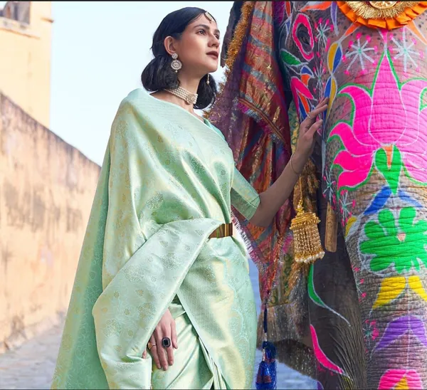 Soft_Lichi_Silk_Saree_with_All-Over_Jacquard_Weave_&_Rich_Designer_Pallu_–_Pastel_Mint_Green
