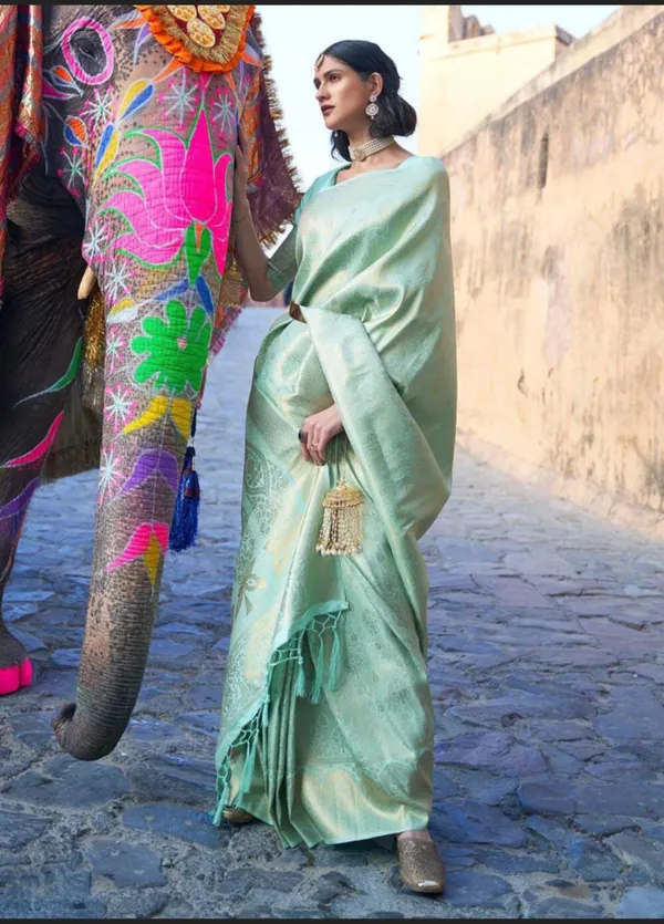 Soft_Lichi_Silk_Saree_with_All-Over_Jacquard_Weave_&_Rich_Designer_Pallu_–_Pastel_Mint_Green