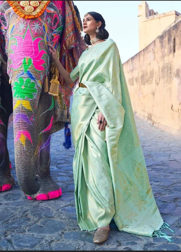 Soft_Lichi_Silk_Saree_with_All-Over_Jacquard_Weave_&_Rich_Designer_Pallu_–_Pastel_Mint_Green