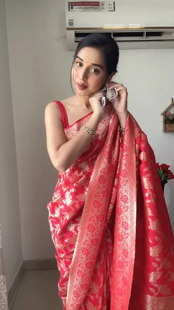 Soft_Lilan_Slab_Saree_with_All-Over_Golden_Weaving_&_Rich_Woven_Blouse_–_Red
