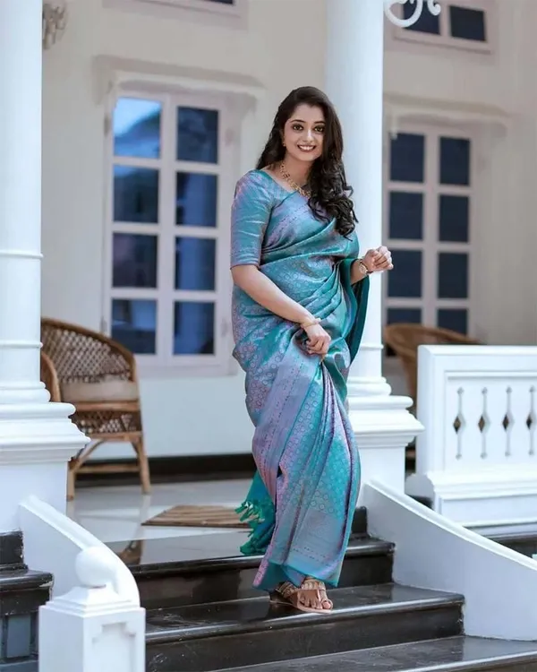 Teal_Blue_Soft_Lichi_Silk_Jacquard_Saree_with_Rich_Woven_Pallu_&_Designer_Border