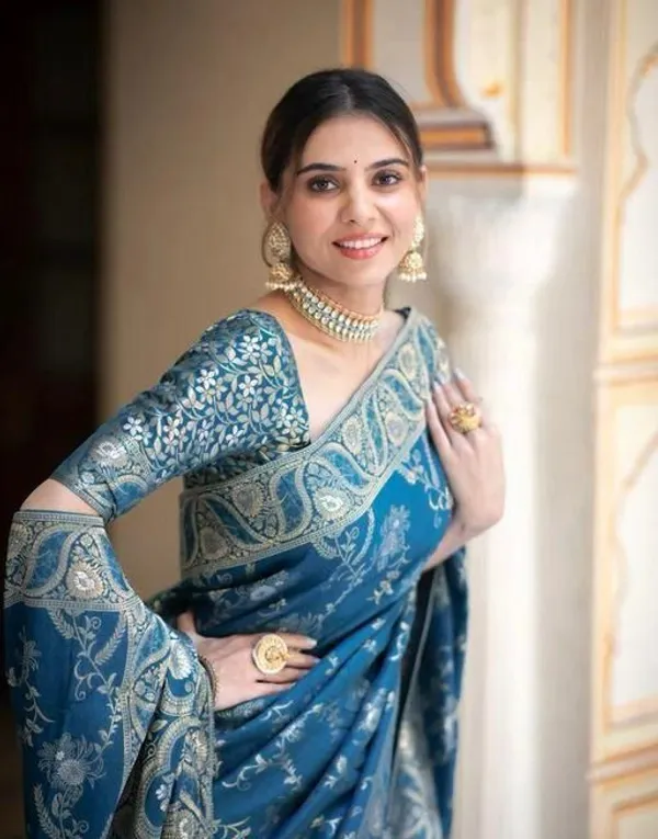 Teal_Blue_Soft_Silk_Jacquard_Saree_with_Floral_Woven_Design_&_Rich_Designer_Border