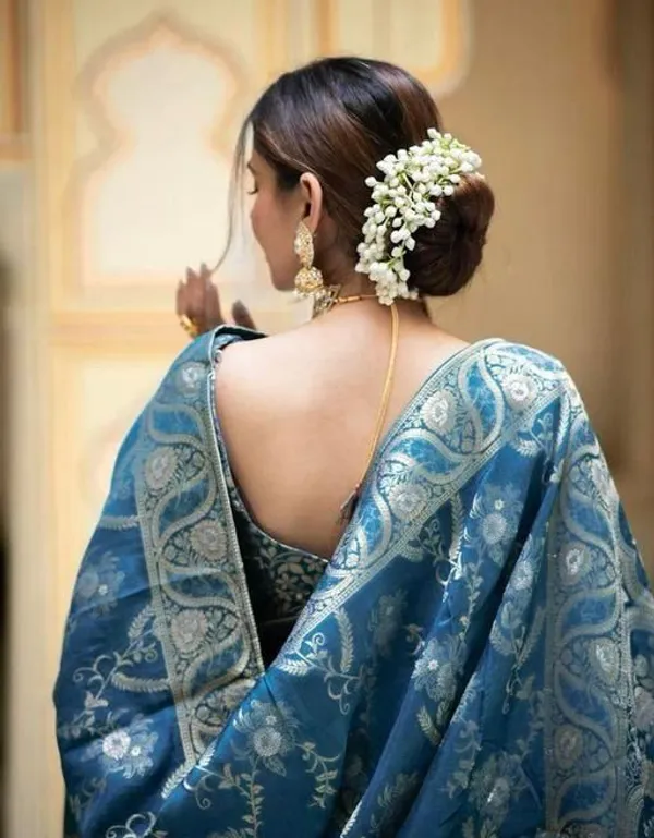 Teal_Blue_Soft_Silk_Jacquard_Saree_with_Floral_Woven_Design_&_Rich_Designer_Border