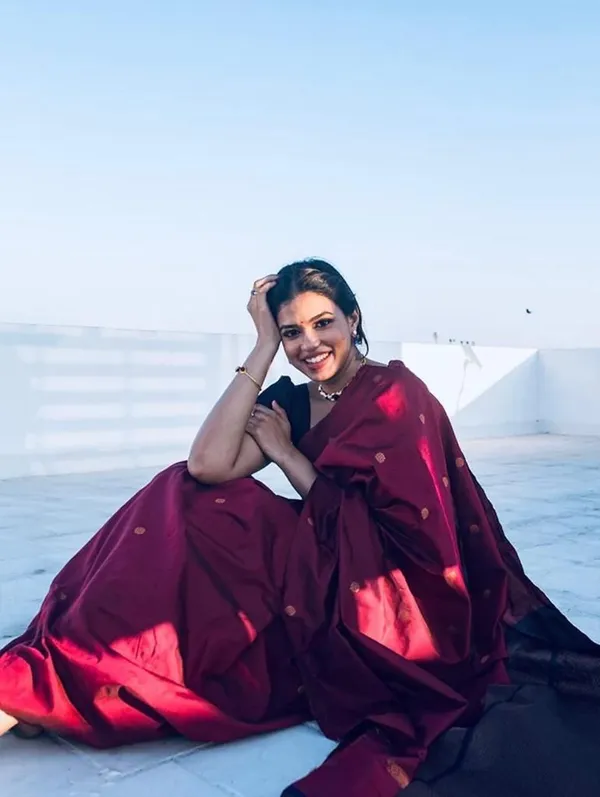 Wine_Maroon_Soft_Lichi_Silk_Saree_with_All-Over_Jacquard_Work_&_Rich_Woven_Pallu