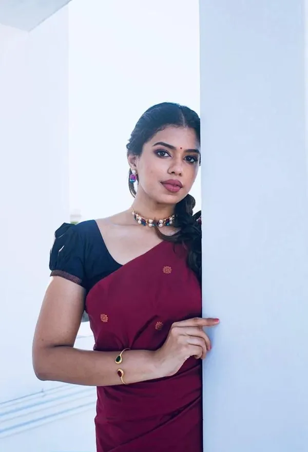 Wine_Maroon_Soft_Lichi_Silk_Saree_with_All-Over_Jacquard_Work_&_Rich_Woven_Pallu