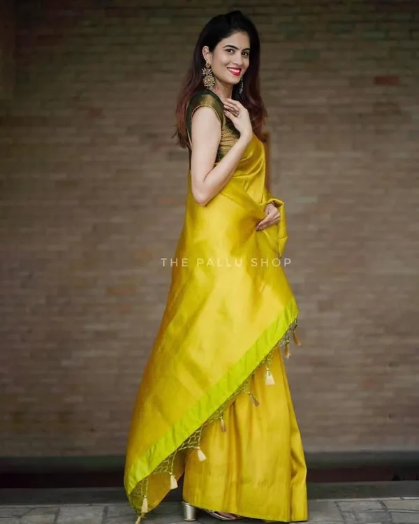 Yellow_Soft_Lichi_Silk_Saree_–_Elegant_Jacquard_Designer_Saree