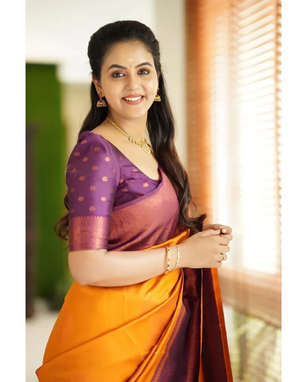 Yellow_Soft_Lichi_Silk_Saree_with_Rich_Jacquard_Pallu_&_Border