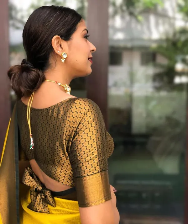 Yellow_Soft_Lichi_Silk_Saree_with_Rich_Pallu_&_All-Over_Jacquard_Work
