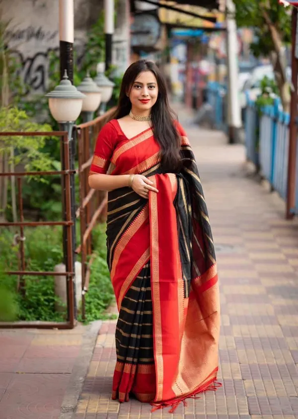 Zehra_Red_&_Black_Soft_Lichi_Silk_Saree