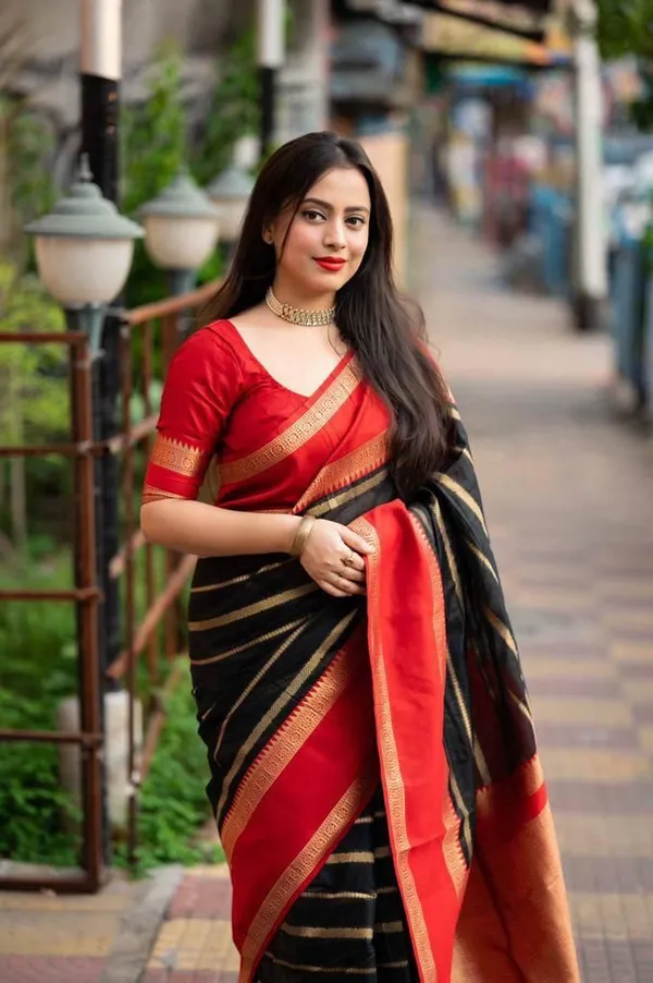 Zehra_Red_&_Black_Soft_Lichi_Silk_Saree