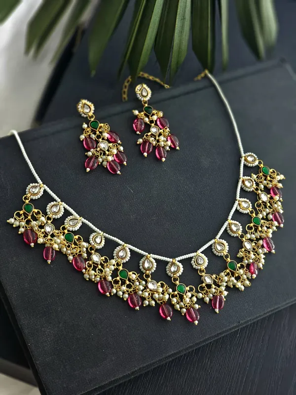 Gulnaar_Pearl_Blossom_Choker_Set