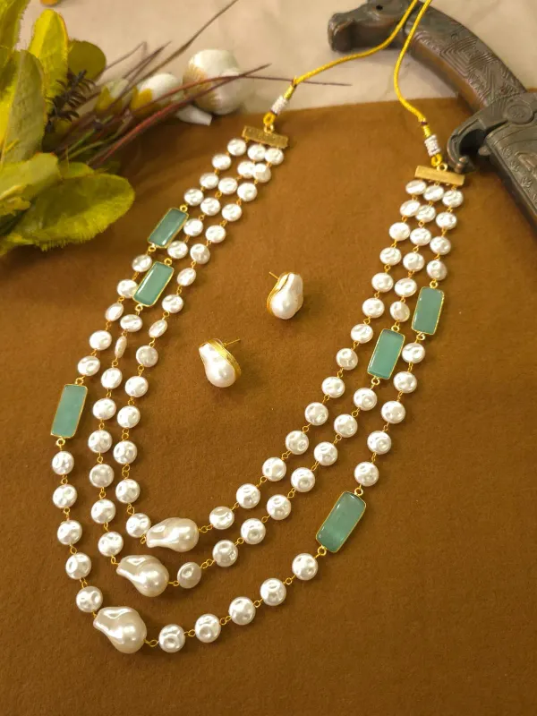 Aarohi_Baroque_Pearl_Layered_(G)_Necklace
