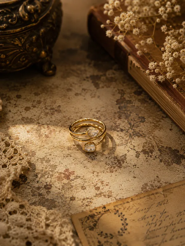Nazakat_Crystal_Twist_18kt_Gold_Plated_Ring