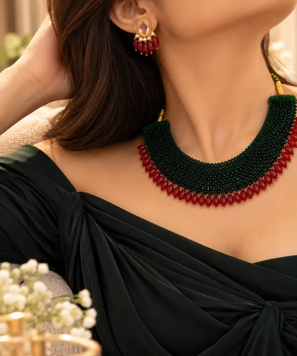 Namya_Green_Beaded__&_Red_Stones_Necklace_Set