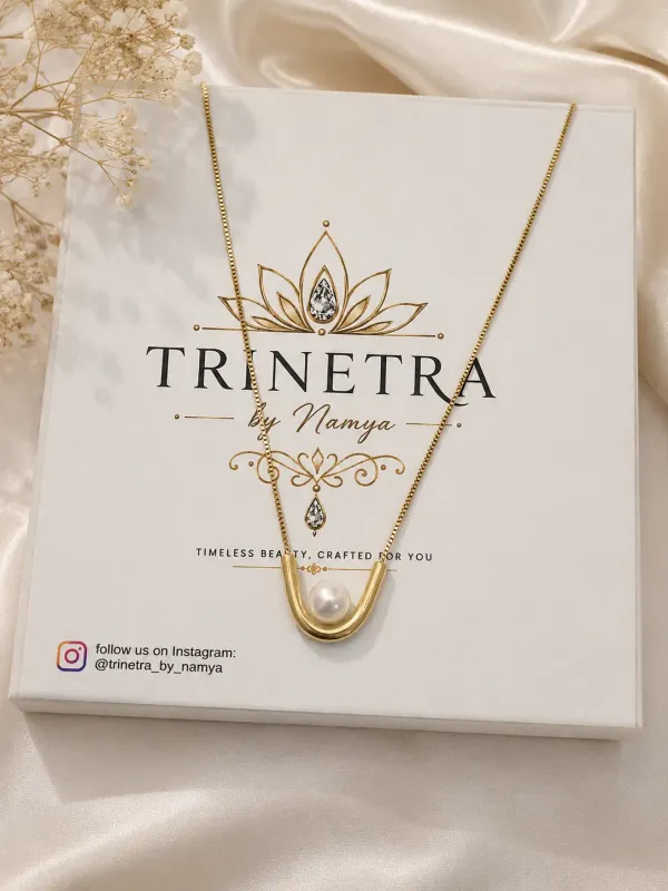Aarohi_Pearl_Arc_18kt_Gold_Plated_Pendant_Necklace
