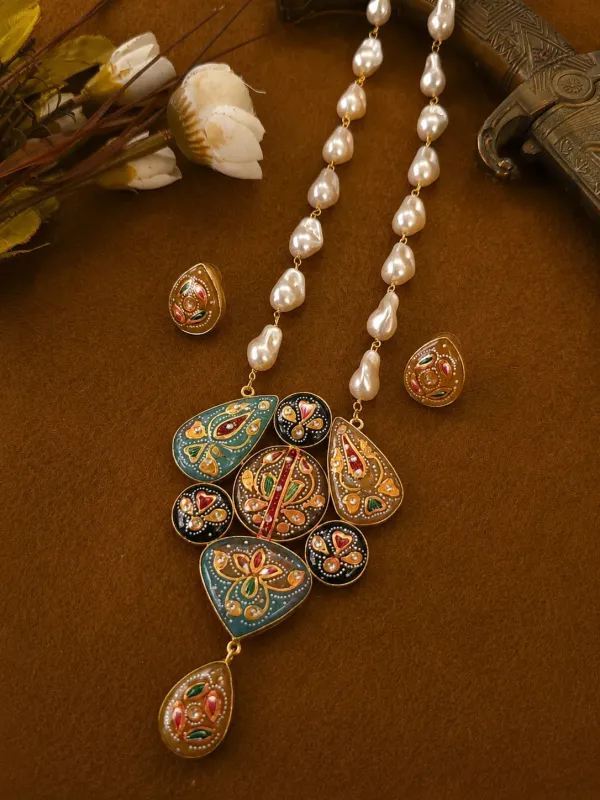 Rangrez_Handpainted_Baroque_Pearl_Necklace