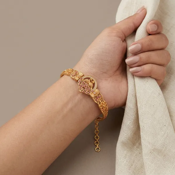 Premium_Quality_Women_Bracelet_|_Gold_Plated