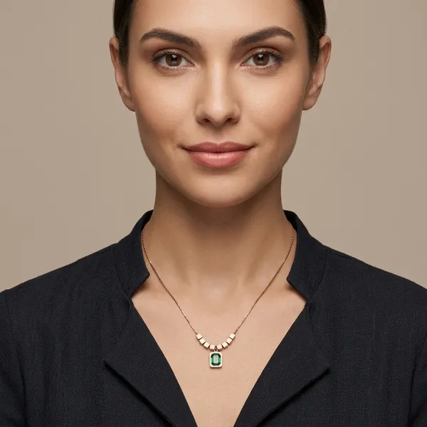Royal_Emerald_Cube_Chain_Pendant_|_Daily_Wear