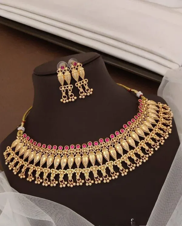 Rajwadi_Necklace_High_Gold_Plated