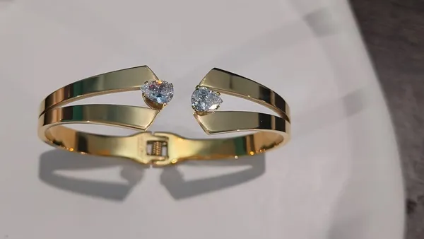 Aakrati_Jewels_heart_crystal_open_cuff_bracelet