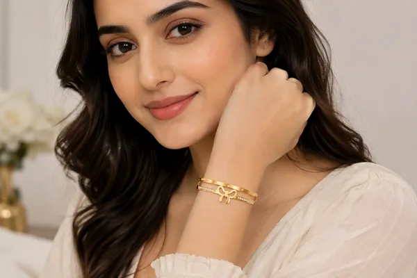 Gold_Plated_Butterfly_Charm_Stainless_Steel_Bracelet