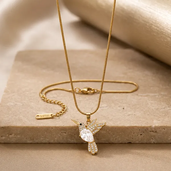 Gold_Plated_And_Steel_Pendant_Necklace_For_Women