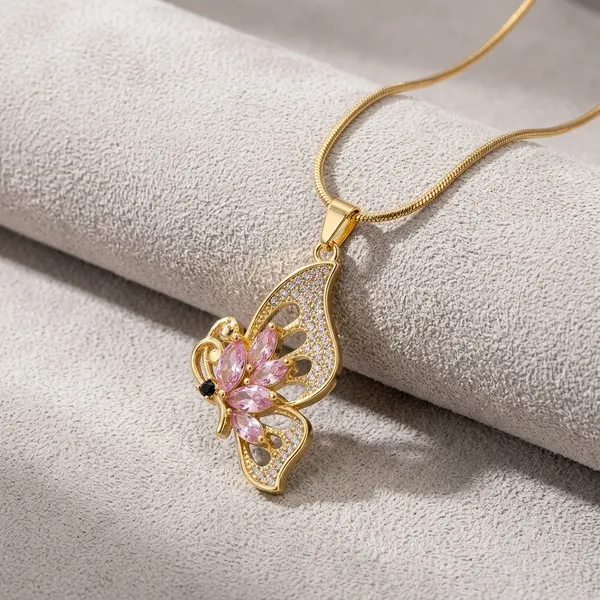 Gold_Plated_And_Steel_Pendant_Necklace_For_Women