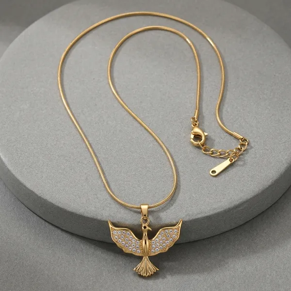 Gold_Plated_And_Steel_Pendant_Necklace_For_Women