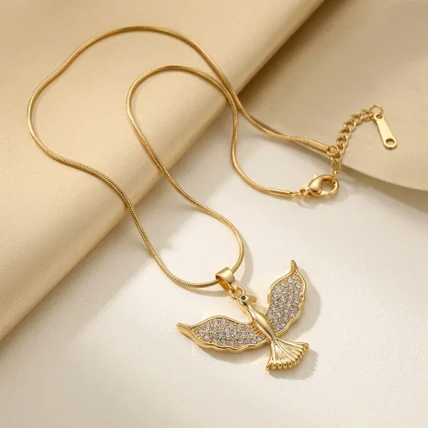Gold_Plated_And_Steel_Pendant_Necklace_For_Women